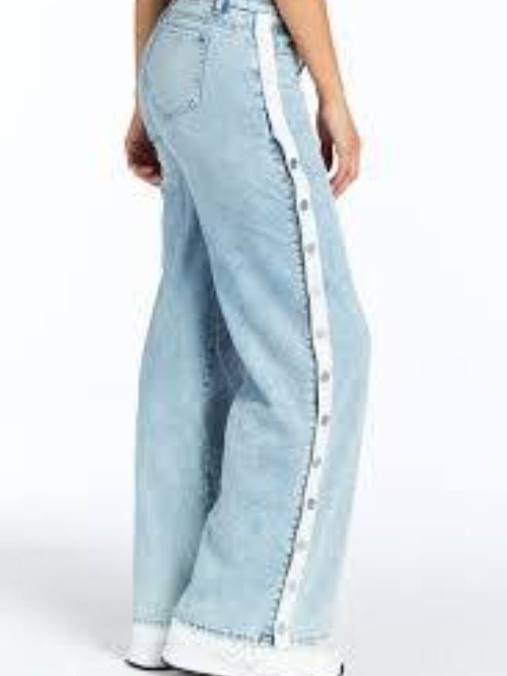 Tractr "Snap Me Up" Side Snap Wide Leg Denim Jeans.